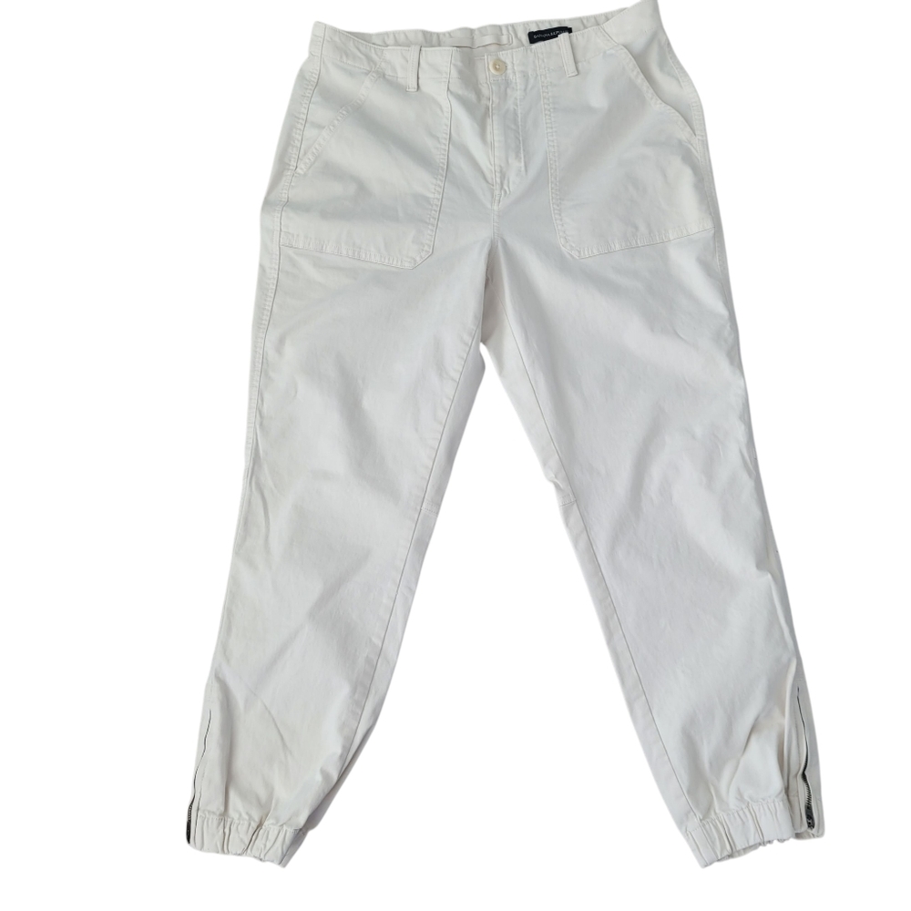 Bananna Republic Pants in Cream color
